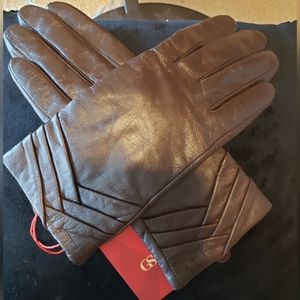 Brown leather gloves